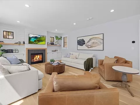 90 Norfolk St, Needham, MA 02492 photo 8