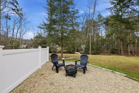 73 Shingle Mill Ln, Hanover, MA 02339 photo 22
