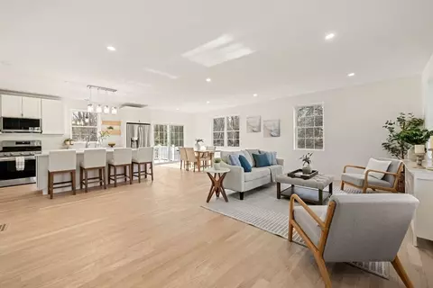 441 Old County Rd, Westport, MA 02790