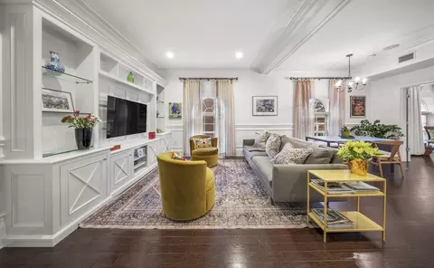616 E 4th St # 301, Boston, MA 02127