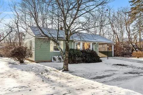 9 Boyd Rd, Woburn, MA 01801