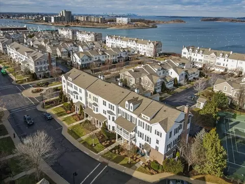 132 Hms Stayner #132, Hingham, MA 02043