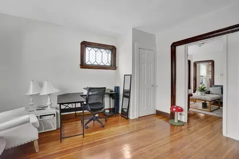 48-50 Dresden St, Springfield, MA 01109 photo 4