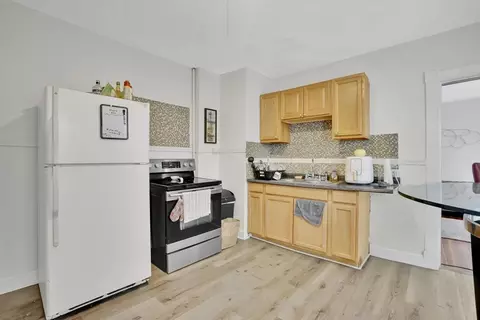 48-50 Dresden St, Springfield, MA 01109 photo 6