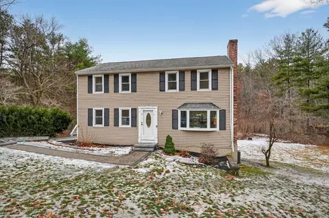 12 Keyes Rd, Westford, MA 01886