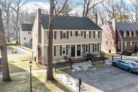 610 Wellman Ave #610, Chelmsford, MA 01863