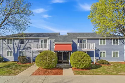 3 Silver Hill Ln #6, Natick, MA 01760