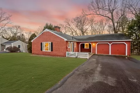 22 Brainard Rd, Wilbraham, MA 01095