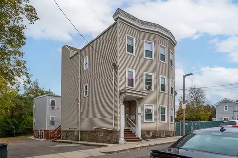 27 Julian St, Boston, MA 02125