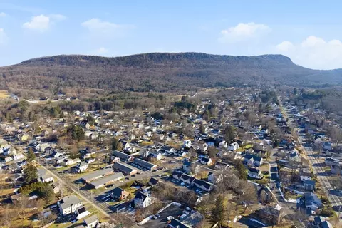 19 Mt Tom #19, Easthampton, MA 01027 photo 35