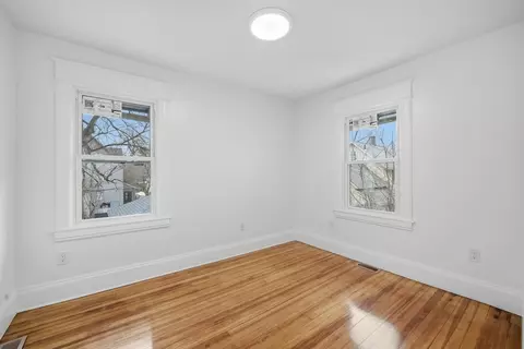 11 Herman St, Springfield, MA 01108 photo 25