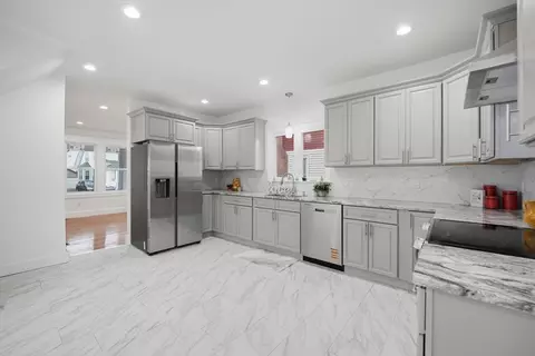 11 Herman St, Springfield, MA 01108 photo 17
