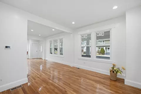 11 Herman St, Springfield, MA 01108 photo 12