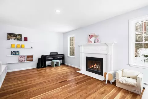 13 Jonathans Way, Upton, MA 01568 photo 12
