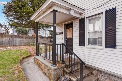 71 Smith St, Fall River, MA 02721 photo 5