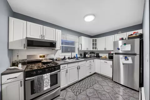 71 Smith St, Fall River, MA 02721 photo 9