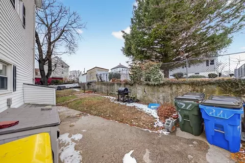 71 Smith St, Fall River, MA 02721 photo 7