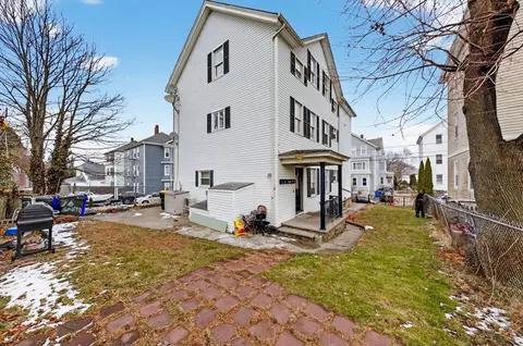 71 Smith St, Fall River, MA 02721 photo 6
