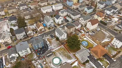 71 Smith St, Fall River, MA 02721 photo 38