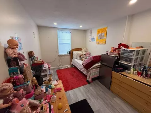 98 School St, Lowell, MA 01854 photo 25
