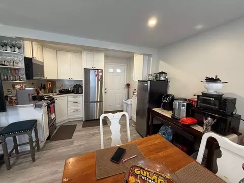 98 School St, Lowell, MA 01854 photo 32