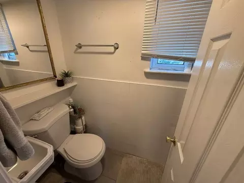 98 School St, Lowell, MA 01854 photo 17