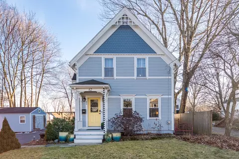 62 Central St, Framingham, MA 01701