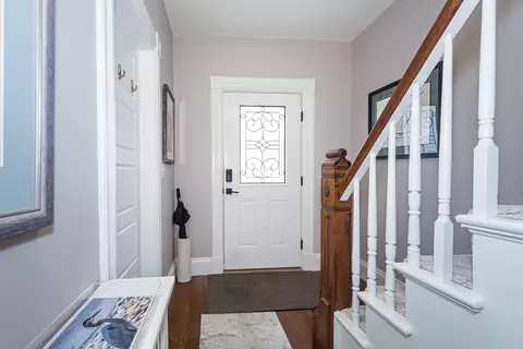 62 Central St, Framingham, MA 01701 photo 3