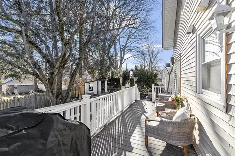 12 Brown St, Maynard, MA 01754 photo 3