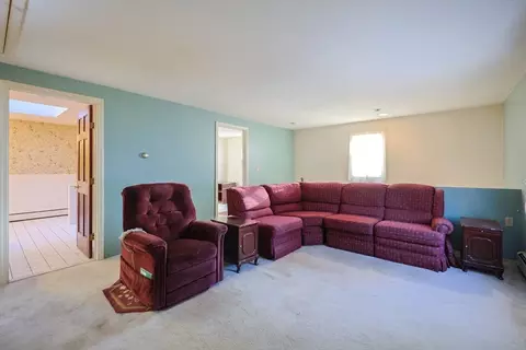 587 Common St, Walpole, MA 02081 photo 23