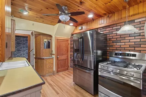 18 Windemere Rd, Worcester, MA 01602 photo 14