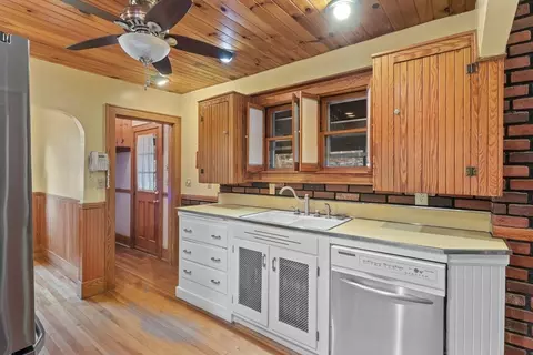 18 Windemere Rd, Worcester, MA 01602 photo 11