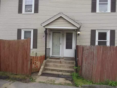 6 Elm St, Barre, MA 01005