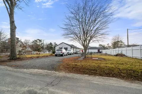92 Choctaw, Buzzards Bay, MA 02532 photo 6