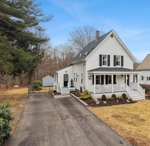35 Pine St, Easton, MA 02375