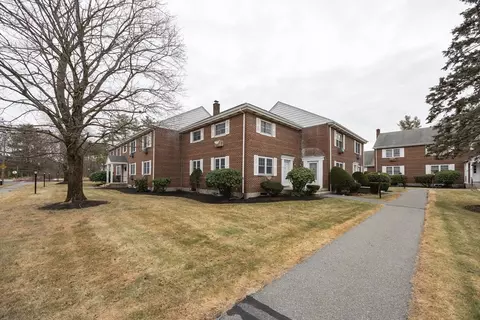 143 Emerson Gardens Rd #143, Lexington, MA 02420