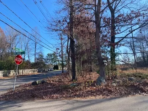 150 John Dietsch Blvd, North Attleboro, MA 02760