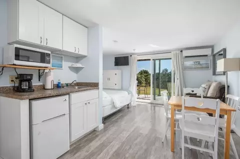 132 Shore Rd #7, North Truro, MA 02652