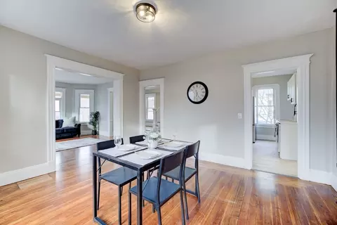 27 Ormond St, Springfield, MA 01108 photo 4