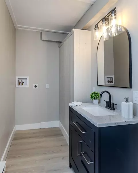 27 Ormond St, Springfield, MA 01108 photo 8