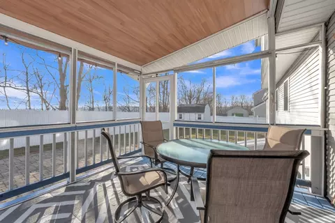 Exterior - 8 Modred Ct, Worcester, MA 01602 photo 6 of 6