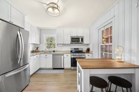 60 Robert, Dracut, MA 01826 photo 7