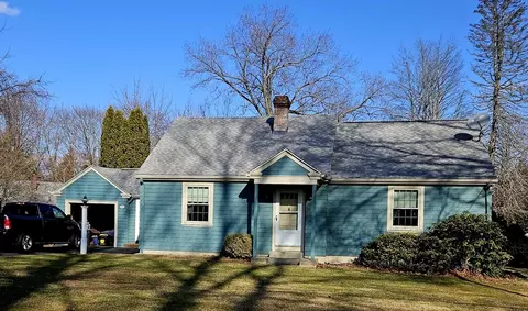 99 Roosevelt, Seekonk, MA 02771