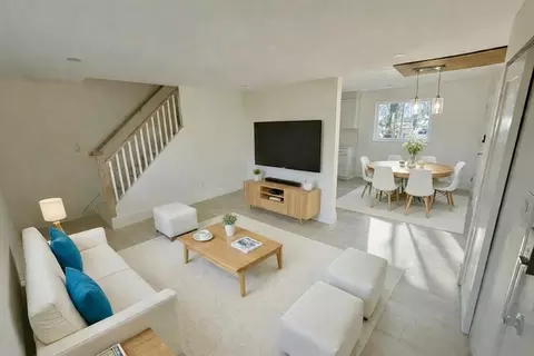 47 Bishop Dr #47, Framingham, MA 01702