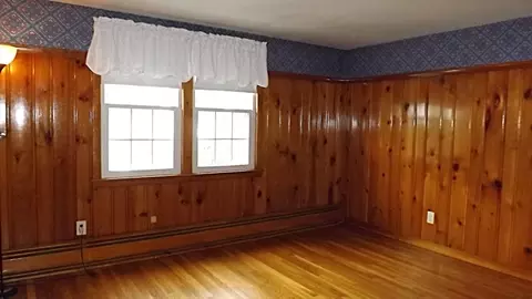 Bedroom - 48 Ernest Ave, Worcester, MA 01604 photo 5 of 5
