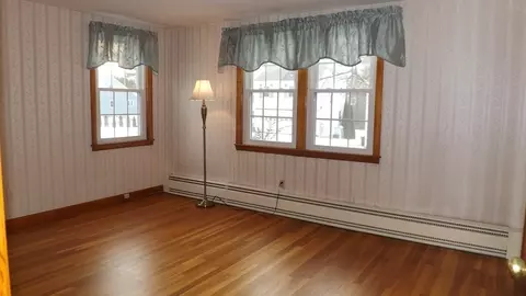 Living - 48 Ernest Ave, Worcester, MA 01604 photo 6 of 6