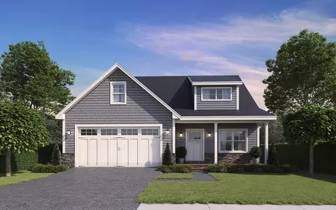 81 Reservoir St, Lowell, MA 01850