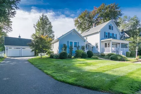 13 Park Pl, East Longmeadow, MA 01028