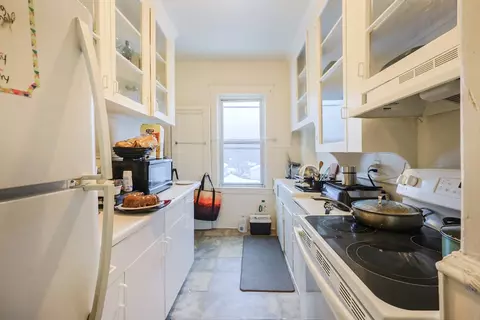 352 Barnes St, Fall River, MA 02723 photo 31