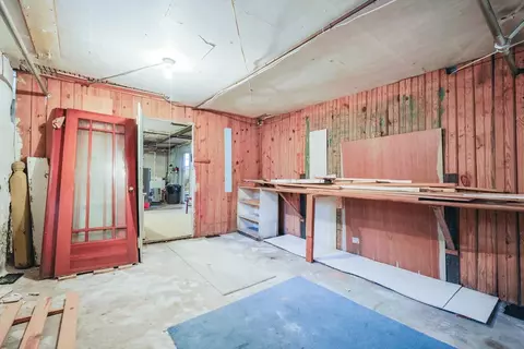 352 Barnes St, Fall River, MA 02723 photo 23